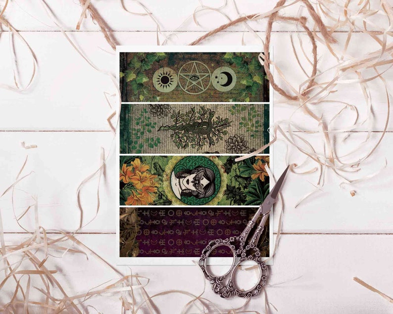 K&ouml;nnte beinhalten: Vier Lesezeichen im Vintage-Stil mit einem Farbschema in Gr&uuml;n, Braun und Lila. Die Lesezeichen zeigen verschiedene Designs, darunter einen Baum, eine Frau mit einer Krone und ein Symbol mit einem Stern und einer Mondsichel.