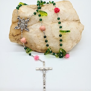English Rose Rosary: Green Glass & Pastel Rose Beads, 15in