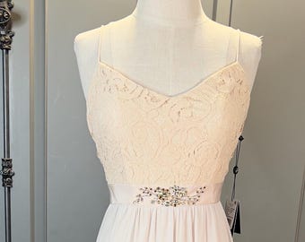 NWOT Adrianna Papell gown Size 8