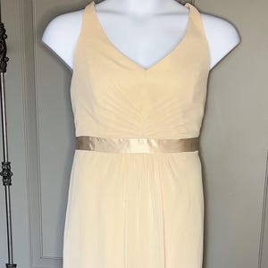 David’s Bridal flowy champagne gown Size 14