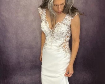 Glitzerndes, tailliertes Brautkleid von Allure Bridal, Größe 12