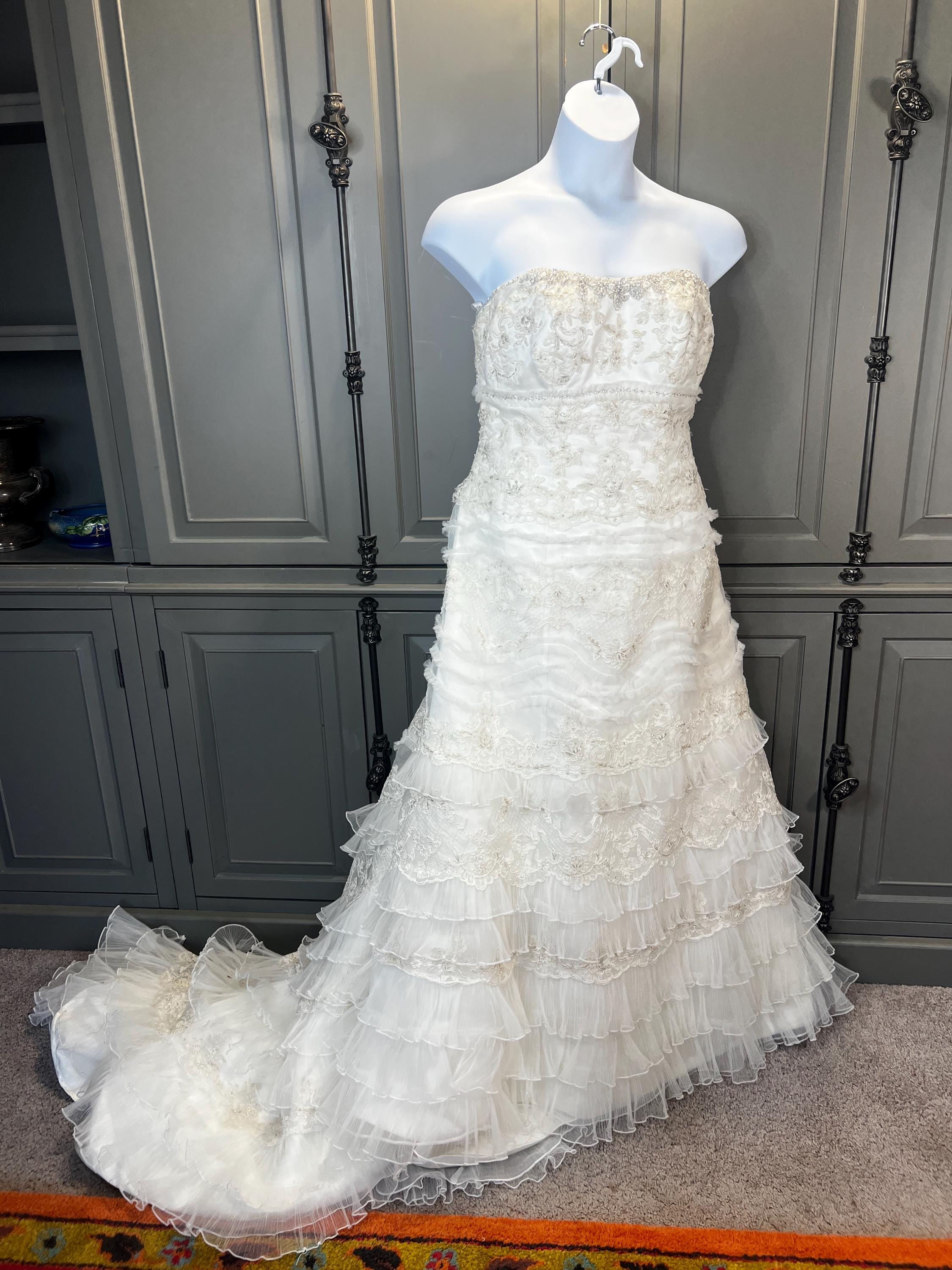 chinese dress ladies Luxury Pearl Flower Sparkly Wedding Dress with Overskirt Light Ivory / Dress