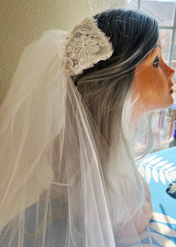 Vintage 60's veil and headpiece