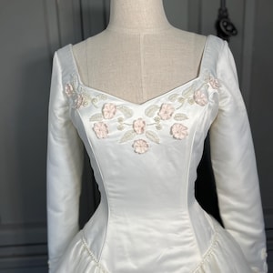 希少！1990 年代の Oleg Cassini プリンセス ボールガウン、新品未使用、サイズ 6、素晴らしい！