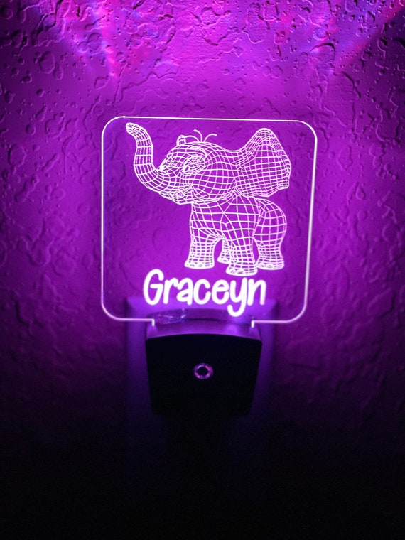 Luz nocturna 3D de elefante bebé LED personalizada / Cambio de 7