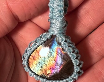 Rainbow Labradorite macrame pendant, witch wear, gifts for her, anniversary gift, pagan wicca handfasting, witchy gifts, gifts for them