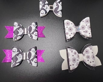 Purple bow, bat creepy cute, ghost gift, gifts for her, witch gift, horror fan gift, spooky gifts for her, gifts for girlfriend, witch wear