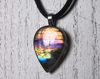 Rainbow Labradorite pendant, witch wear, goth gift, gifts for her, anniversary gift, pagan wicca handfasting, witchy gifts, gifts for them