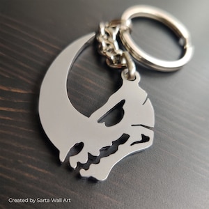 Star Wars The Mandalorian Mudhorn Skull Keychain, The Skull of a Mudhorn Keychain, Din Djarin Mudhorn symbol, Stainless Steel Keychain