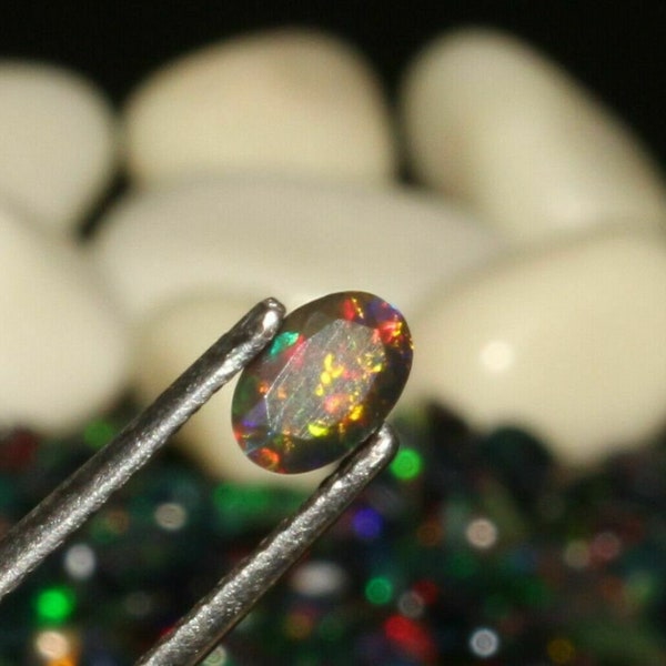 Natural Ethiopian Opal Faceted - Welo Fire Black Opal  - Opal Cut Stone - Black Loose Gemstone Faceted - Oval Faceted Gemstone - 4x6 MM