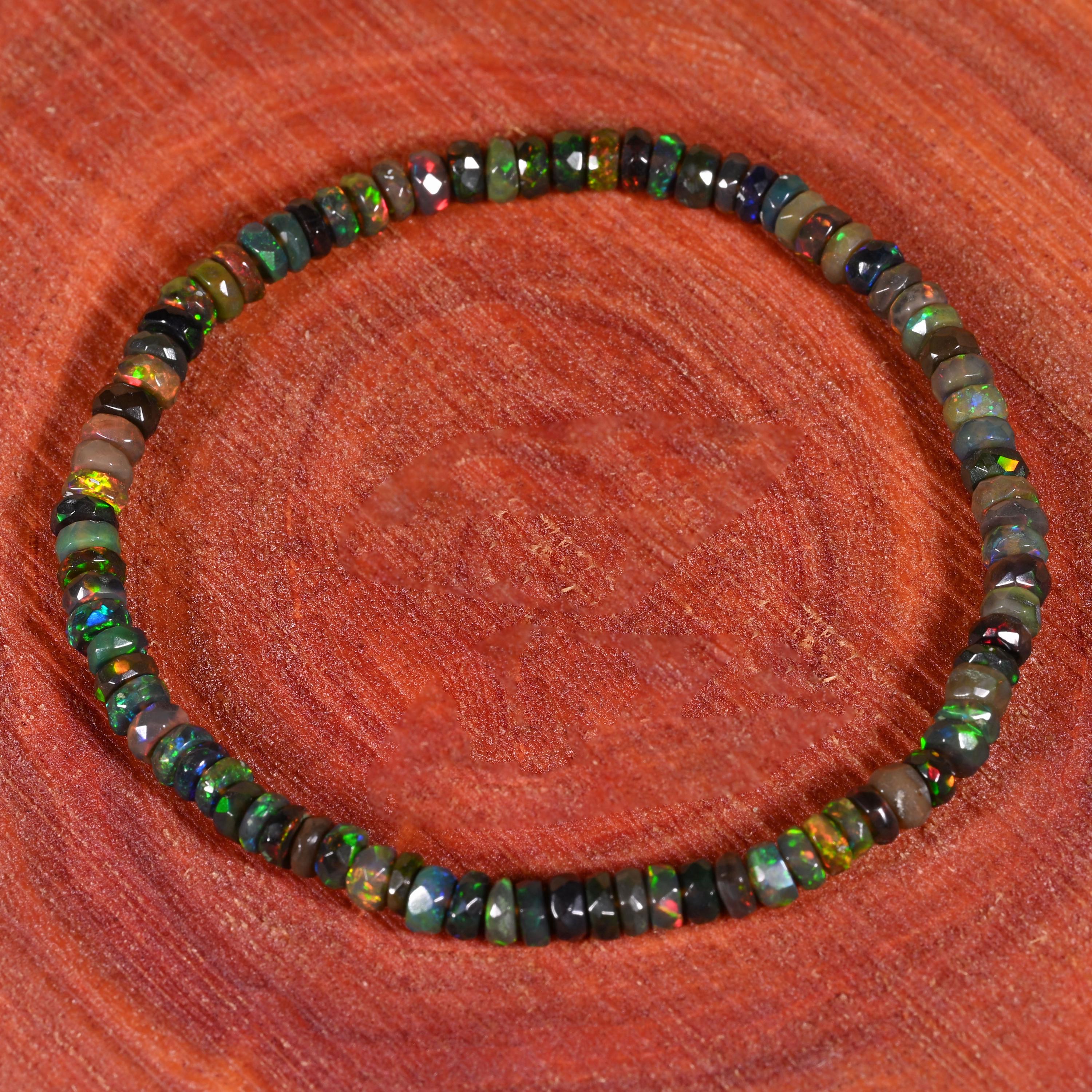 ブラックファセットファセットファイヤーオパールブレスレット、伸縮性