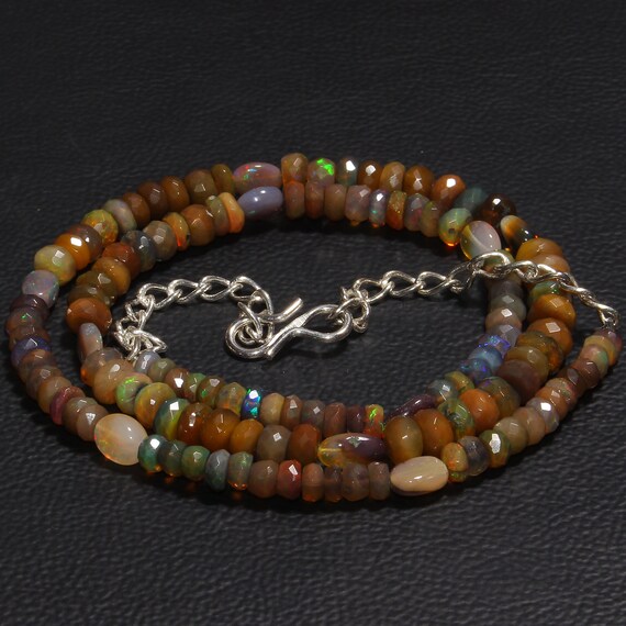 56カラット 16インチ - 天然エチオピアンファイヤーオパールビーズ