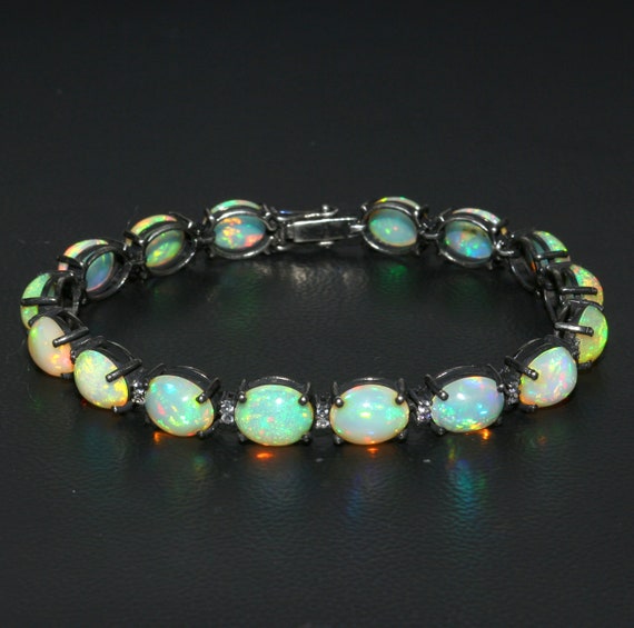 天然エチオピア産ウェロファイアオパールブレスレット - オパール宝石