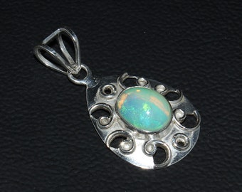 Ethiopian Opal Silver Pendant - Natural Ethiopian Fire Opal Pendant - Pear Opal Pendant - Opal Gemstone Pendant - Pendant - Opal Jewelry