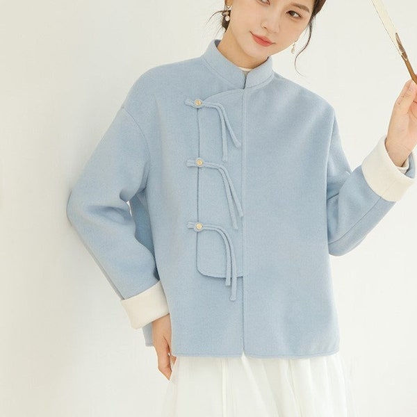 Veste épaisse traditionnelle de la dynastie Tang pour l'automne/hiver, fermeture à bouton Pankou chinois, haut pour femme style Hanfu, bleu clair