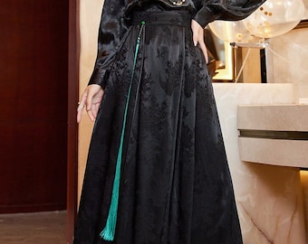 Premium Vintage China Han Long Pleated Skirt for Spring/Summer, Horse Face Skirt Mamianqun, Traditional Cultural Woman Style, Black & White