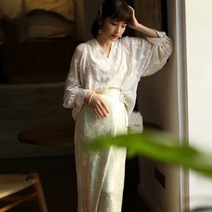 Rare premium Design China Hanfu White Top+Green Cultural Skirt, V-Neck Blouse, Elegant Han Skirt, Solid Emboridery Flowers