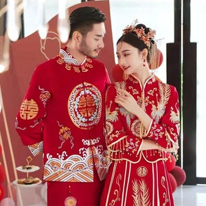 Traditional Chinese Bride and Groom&#39;s Red Wedding Xiuhe Dress, 彩霞 Embroidery Phoenix Xi 双喜Zi, Dress Top and Skirt, 2 PieceTang Wedding Suit