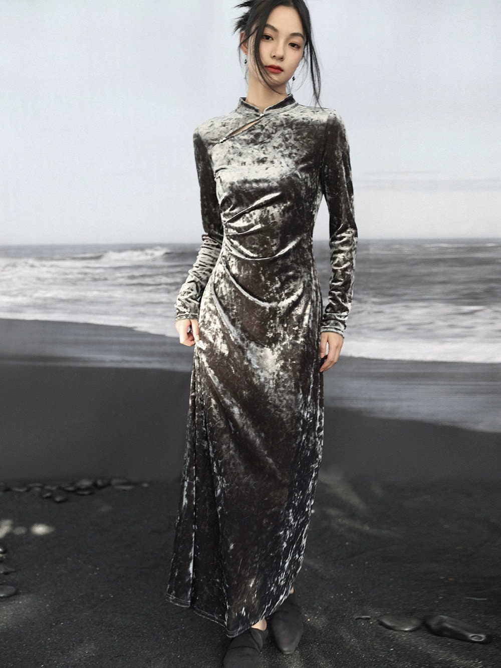 silver velvet dress Glistening Sequins Flare Cuffs Bodycon grey XS Elevate your evening allure with this stunning Silver Velvet Bodycon Dress Reformation silver velvet mini dress
