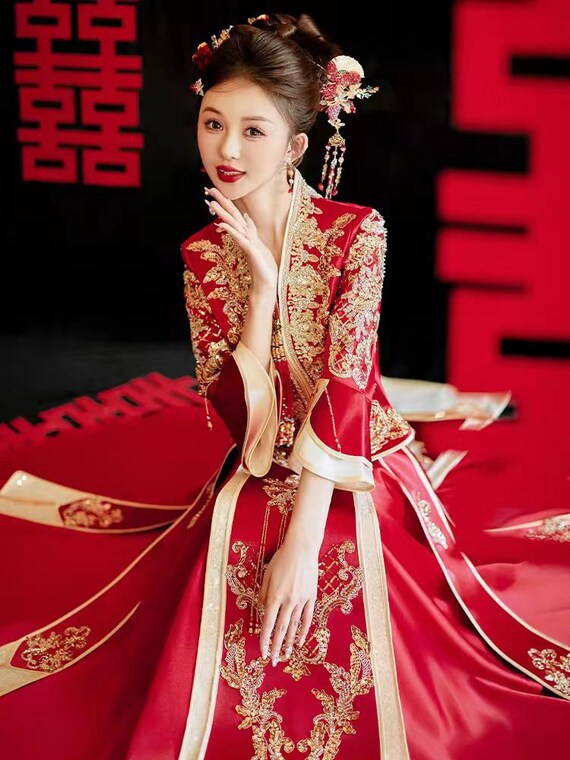 Traditional Chinese Bridal Red Wedding Xiuhe Dress, Big