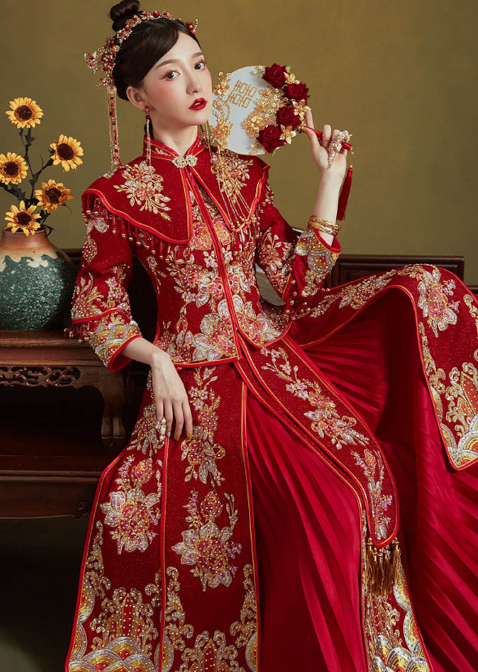 Traditional Chinese Bridal Red Wedding Xiuhe Dress, 红妍惜君 Classic
