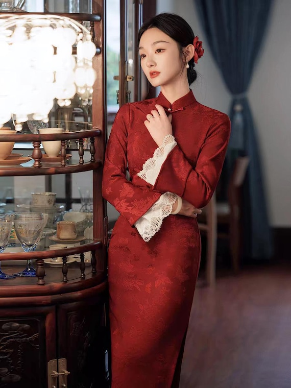red chinese dress long sleeve Red Cheongsam Dress, Classic Qipao, Chinese Bride Wedding Gown; CNY  Festival Woman Outfit