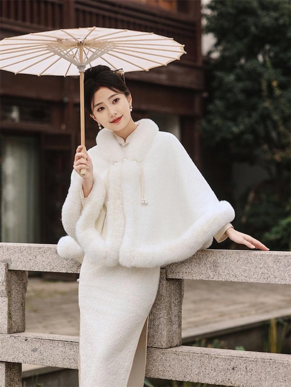 chinese winter dress Buy Autumn Qipao Cape, Elegant Cheongsam Cloak, Bridal Winter Hairy Scarfpin, Match to Wedding / Slip Dress, Anti-cold Online in India Glitter Velvet Wrap Midi End Use 1:Party Size:2Y/3Y Chinese Winter Wear Fashion