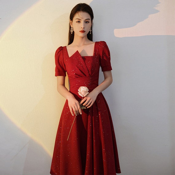 Traditional Chinese Bridal Red Shiny Starry Surface Gown, China Bride Evening Toast Suit, Stage Costume Wine Red Prom Dress to Mid Calf Traditional Chinese Bridal Red Shiny Starry Surface Gown, China Bride Evening Toast Suit, Stage Costume Wine Red Prom Dress to Mid Calf