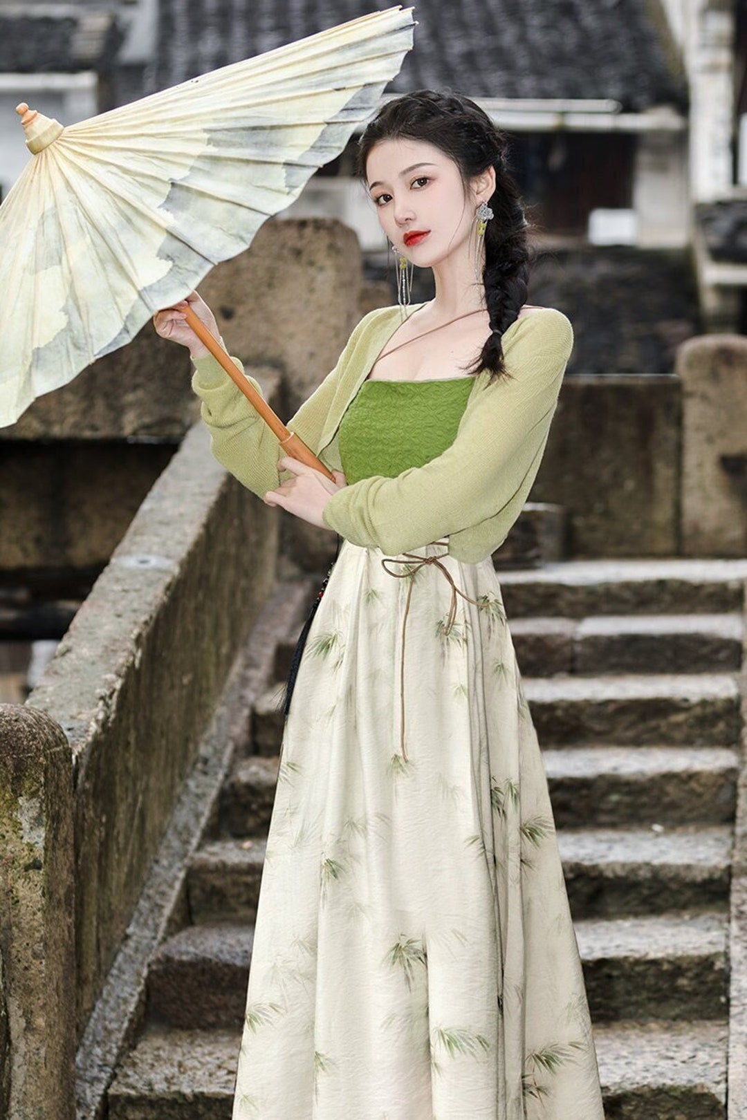 hanfu dress modern The Modern Chinese Wedding Gown, Grace