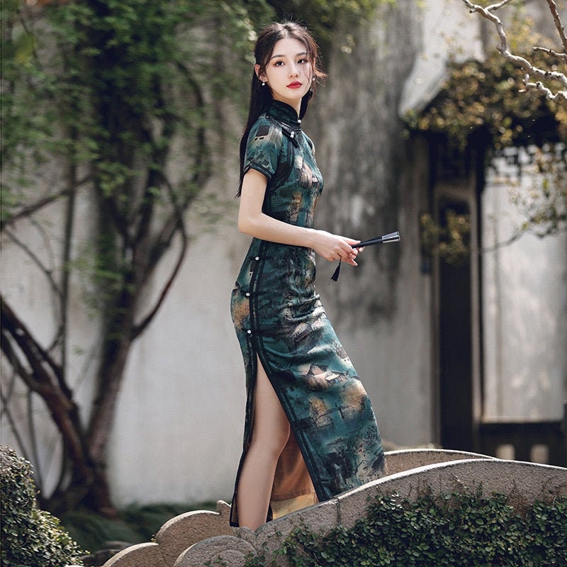 Traditional Chinese Cheongsam Dress, China Landscape Pattern