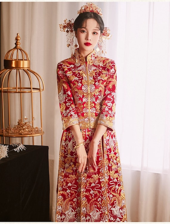 Doveyaf New Design Traditional Chinese Bride Red Wedding Xiuhe