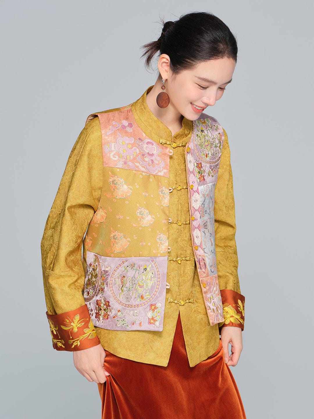 2026 CNY Chinese Style Loose Yellow Jacket Top & Vest, Folded