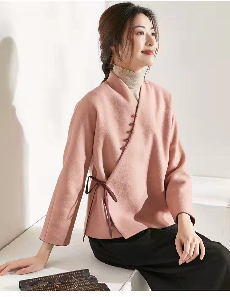 Traditional China Tang Dynasty Jacket for Autumn/ Winter