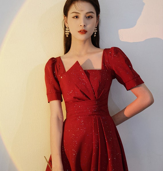 Traditional Chinese Bridal Red Shiny Starry Surface Gown, China Bride Evening Toast Suit, Stage Costume Wine Red Prom Dress to Mid Calf Traditional Chinese Bridal Red Shiny Starry Surface Gown, China Bride Evening Toast Suit, Stage Costume Wine Red Prom Dress to Mid Calf