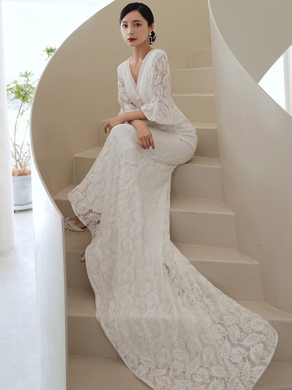 lace qi pao deep v neck dress 2021 Chinese Bridal Light Wedding Cheongsam, White Qipao Dress, Mermaid Fishtail Skirt Chinese dress shirt-size:M x-sibling-handle:ether-puff-sleeve-maxi-dress-black Vance Co. Men's Barclay This sexy and edgy