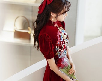 Custom Size Available Traditional Chinese Bridal Red Qipao Gown, China Bride Wedding Dress, Evening 敬酒服, Xi囍 Tassel, Classical Embroidery