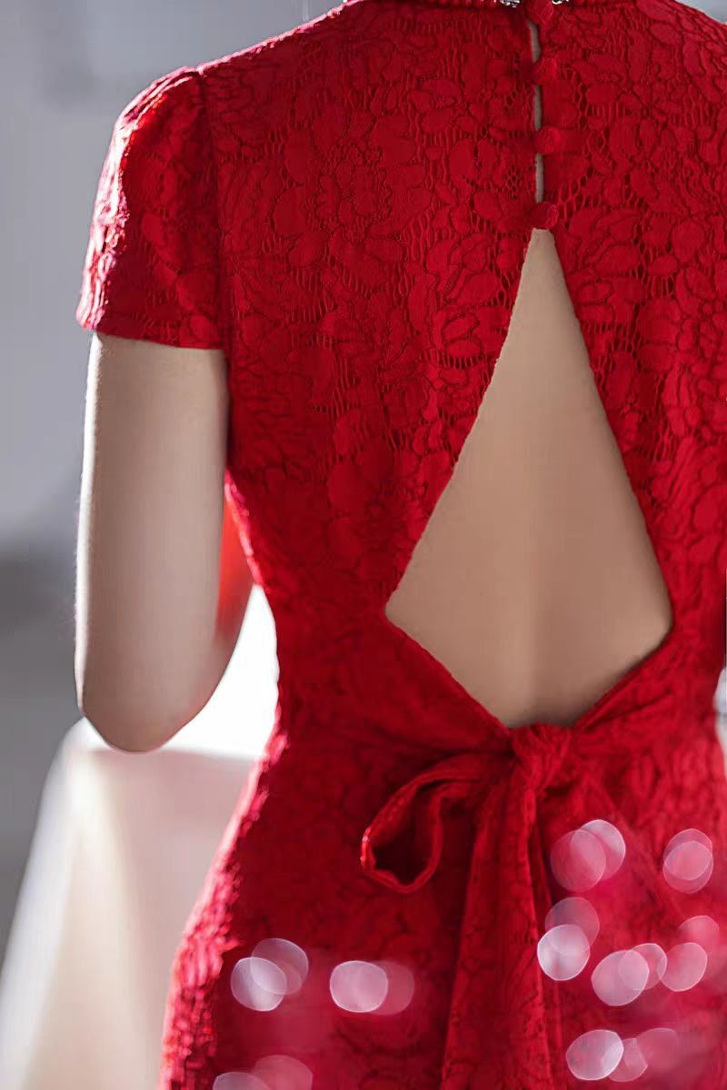 Heavy China Dark Wine Red Wedding Lace Qipao Gown Dress, Engagement Bridal Lace Dress, Hollow Back Design, Mid Calf, Pearl Necklace
