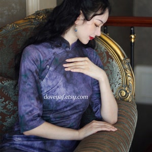 Doveyaf Premium Cut Cultural Blooming Dye Woman Purple Qipao《紫韵》Side Pankou Open Closure Spring Cheongsam, 真襟 Vintage Movie Revivo 130 cm