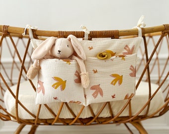 Pochette de lit bébé, range tétine/doudou « hirondelle »