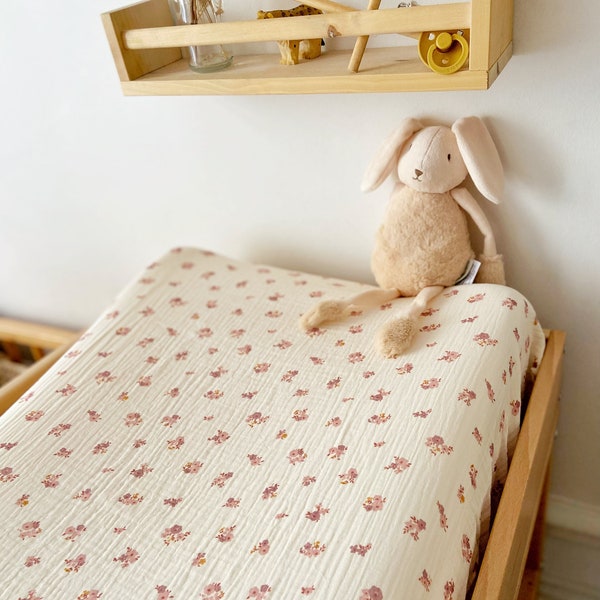 Housse de matelas à langer gaze de coton « fleurs roses »