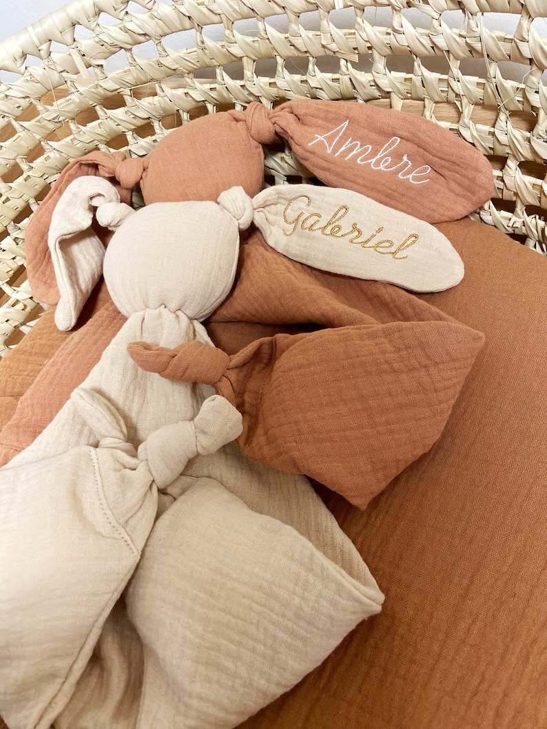 Rabbit comforter in cotton gauze, baby birth comforter image 2