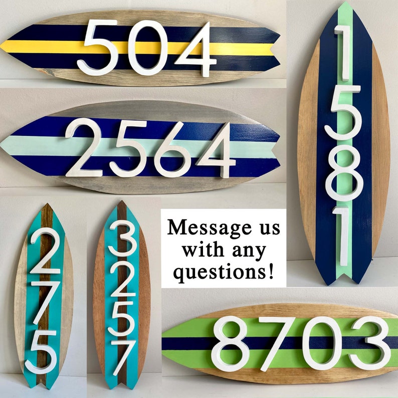 Puede incluir: Conjunto de seis n&uacute;meros de casa de madera con forma de tabla de surf con rayas azules, verdes y amarillas. Los n&uacute;meros son blancos y en relieve. Los n&uacute;meros son 504, 2564, 1581, 275, 3257 y 8703.