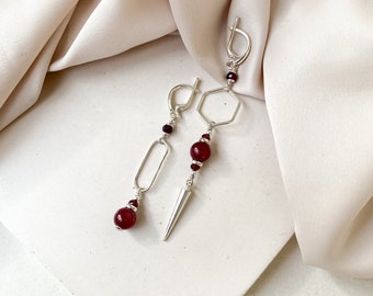 Asymmetrical ruby earrings FREYA, Sterling silver mismatched earrings, Unusual hexagon spike earrings, Fancy aesthetic red garnet earrings