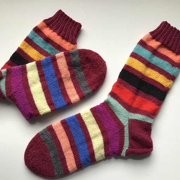 Handgestrickte Socken Größe 40