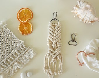 Macrame keychain Tutorial, Macrame flowery keychain, Macrame workshop, Macrame Class, Macrame Pattern, Diy Wedding Favors