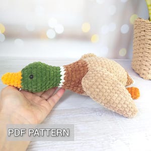 Patroon gehaakt eend, pluche wilde eend, gehaakte amigurumi-vogel, babygans