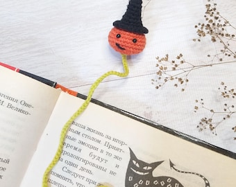 Pumpkin Crochet Bookmark Pattern, Halloween Amigurumi, Fall Gift for Readers