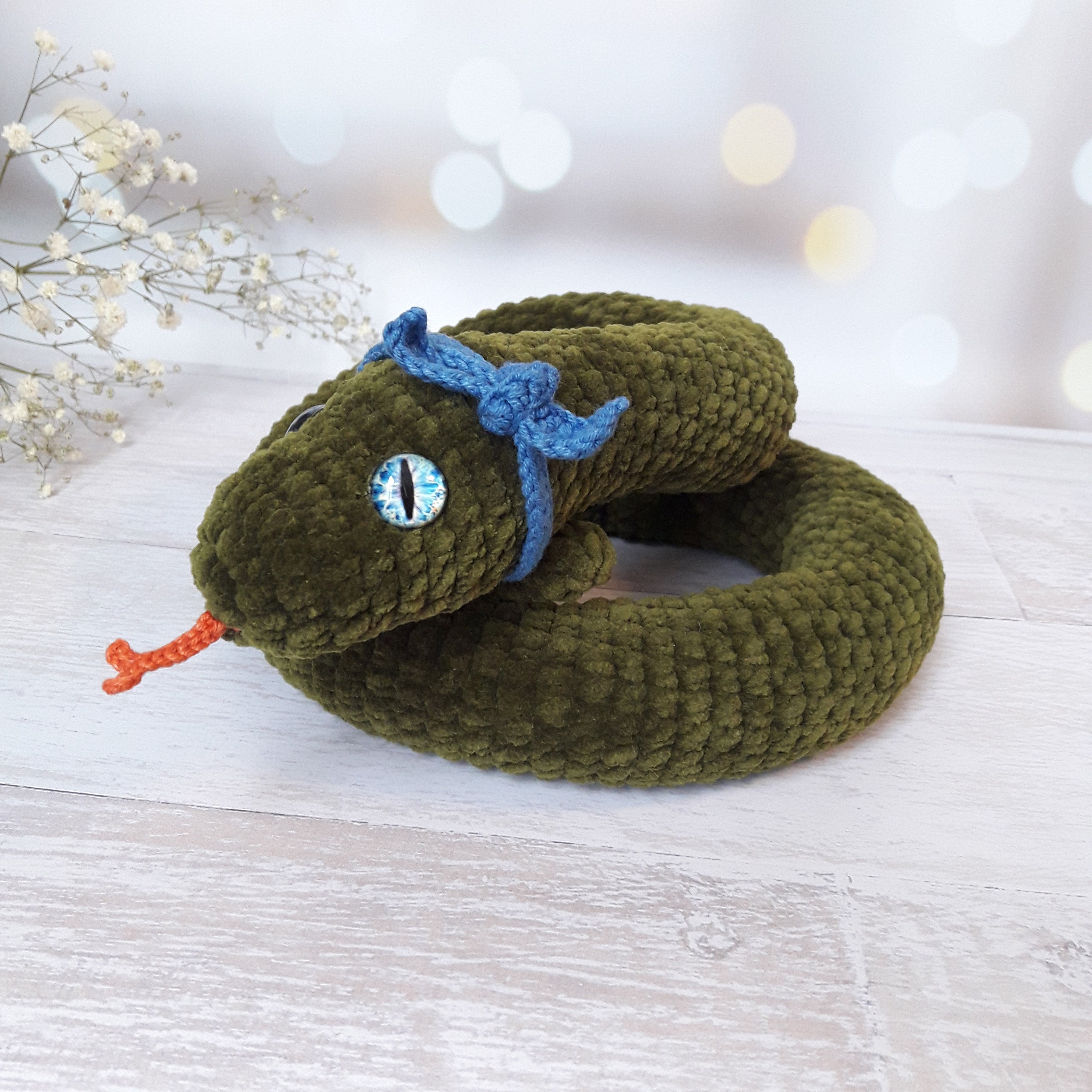 かぎ針編みのヘビの図案: 初心者用あみぐるみぬいぐるみ (PDF 型紙