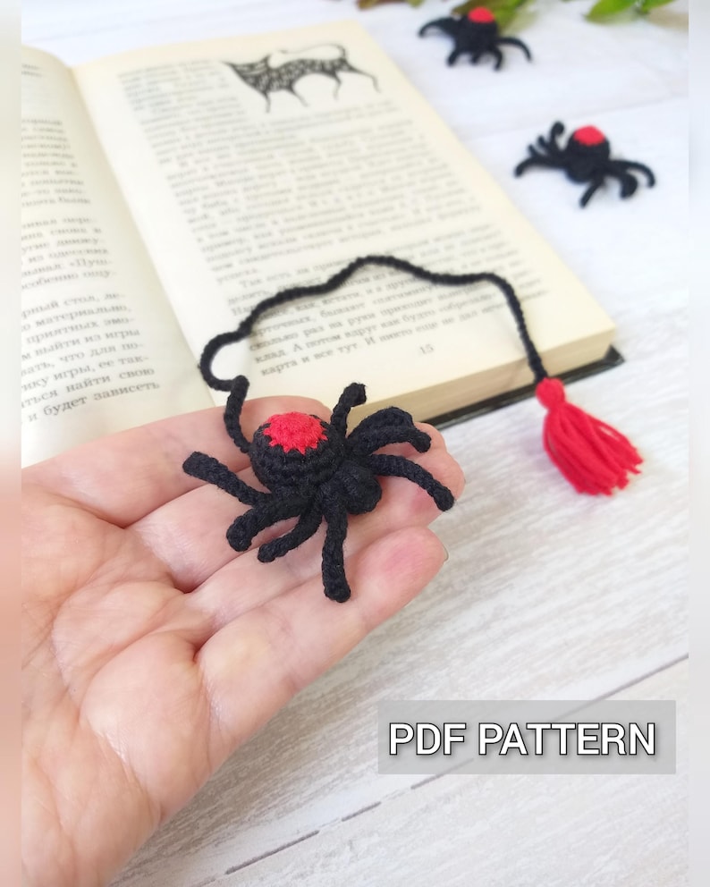 Spider crochet pattern, Amigurumi bookmark tutorial, no sew and fast pattern for Halloween