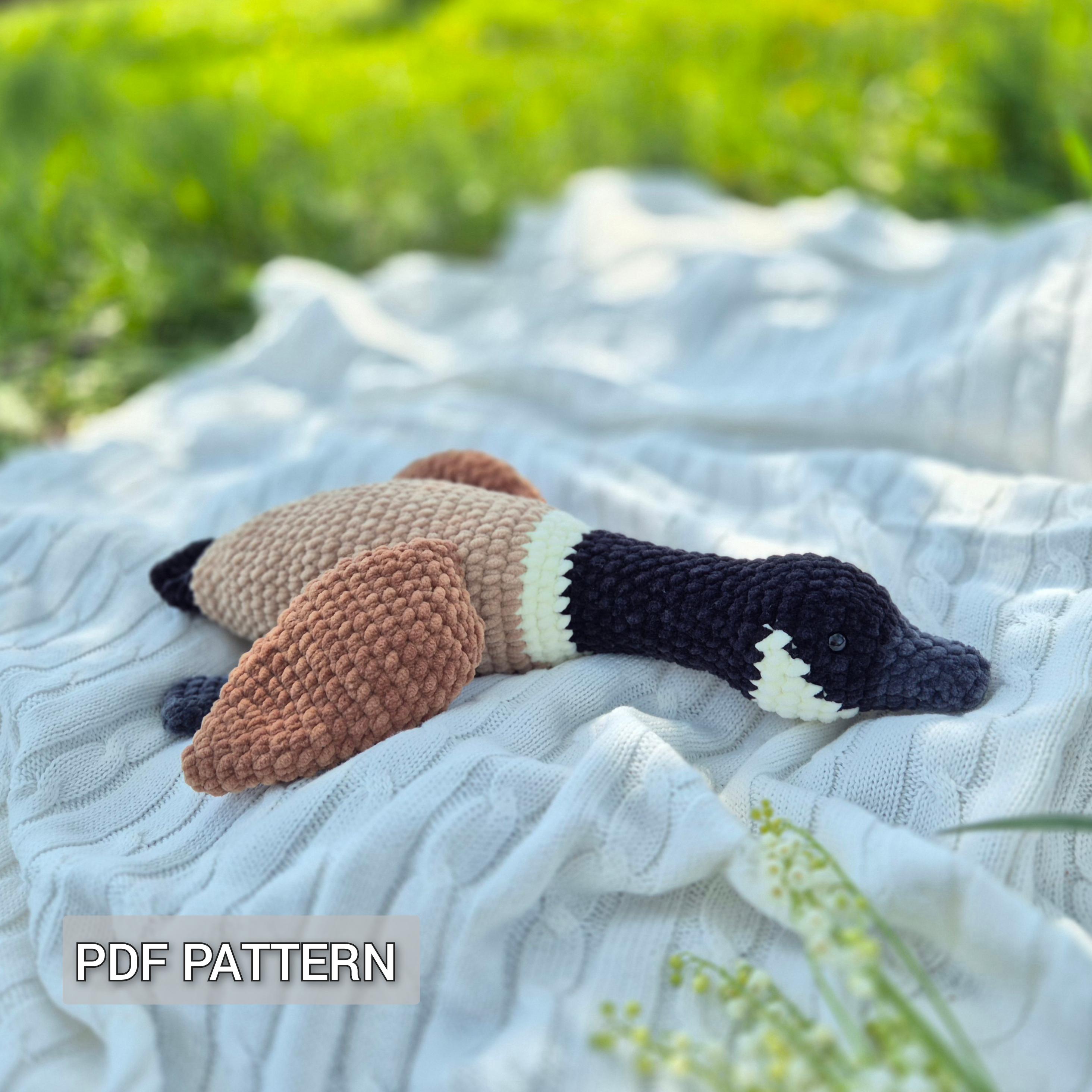 Crochet Canada goose Pattern, bird plush no sew amigurumi DIY